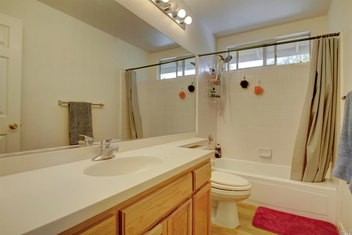 9564 Wellington Cir, Windsor, CA 95492 photo 27
