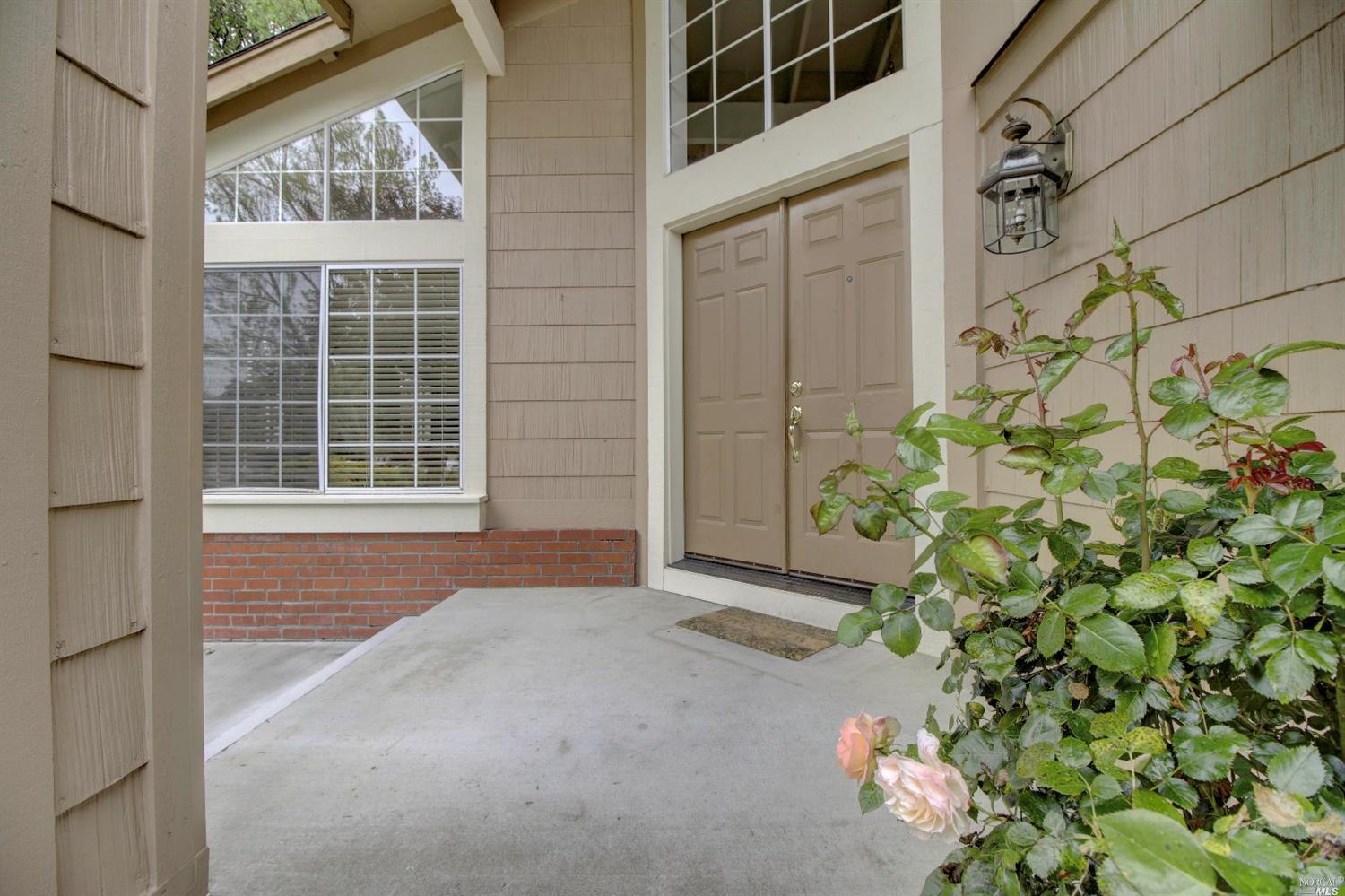 9564 Wellington Cir, Windsor, CA 95492 photo 4