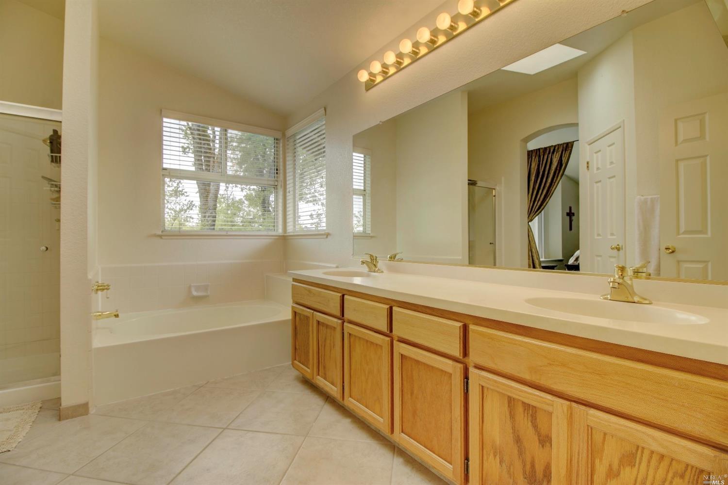 9564 Wellington Cir, Windsor, CA 95492 photo 21