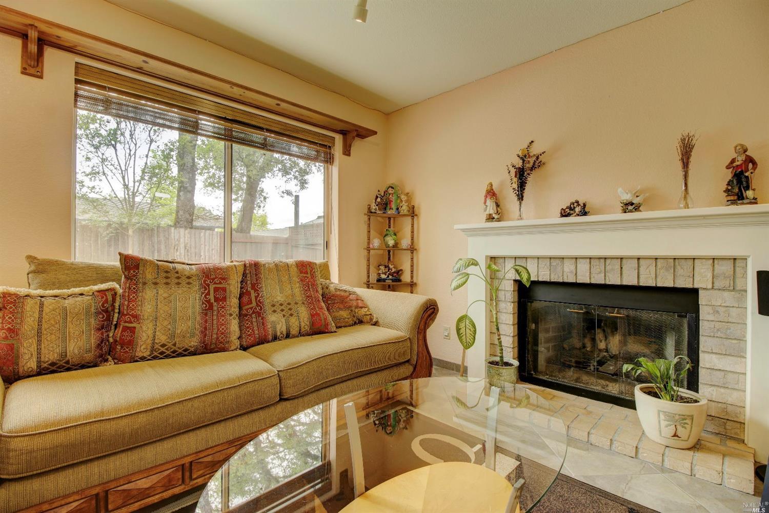 9564 Wellington Cir, Windsor, CA 95492 photo 16
