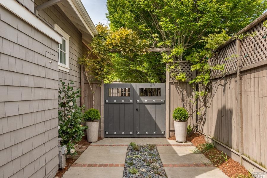 Undisclosed, Sonoma, CA 95476 photo 32