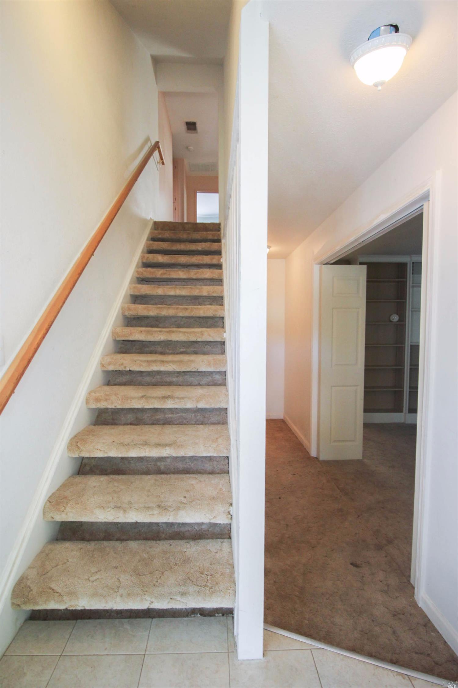 770 Michele Ct, Dixon, CA 95620 photo 3