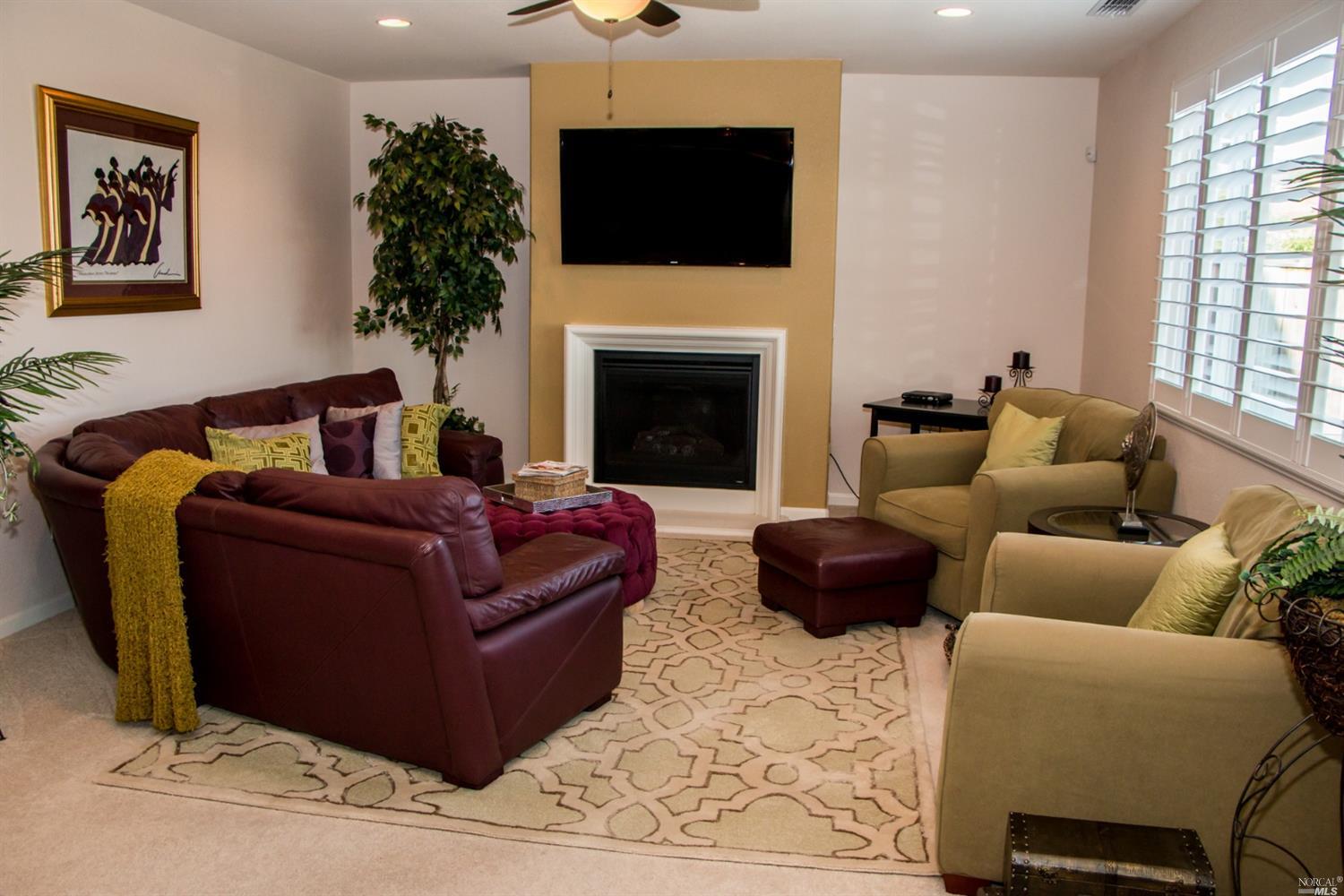 1359 Couples Cir, Fairfield, CA 94533 photo 14