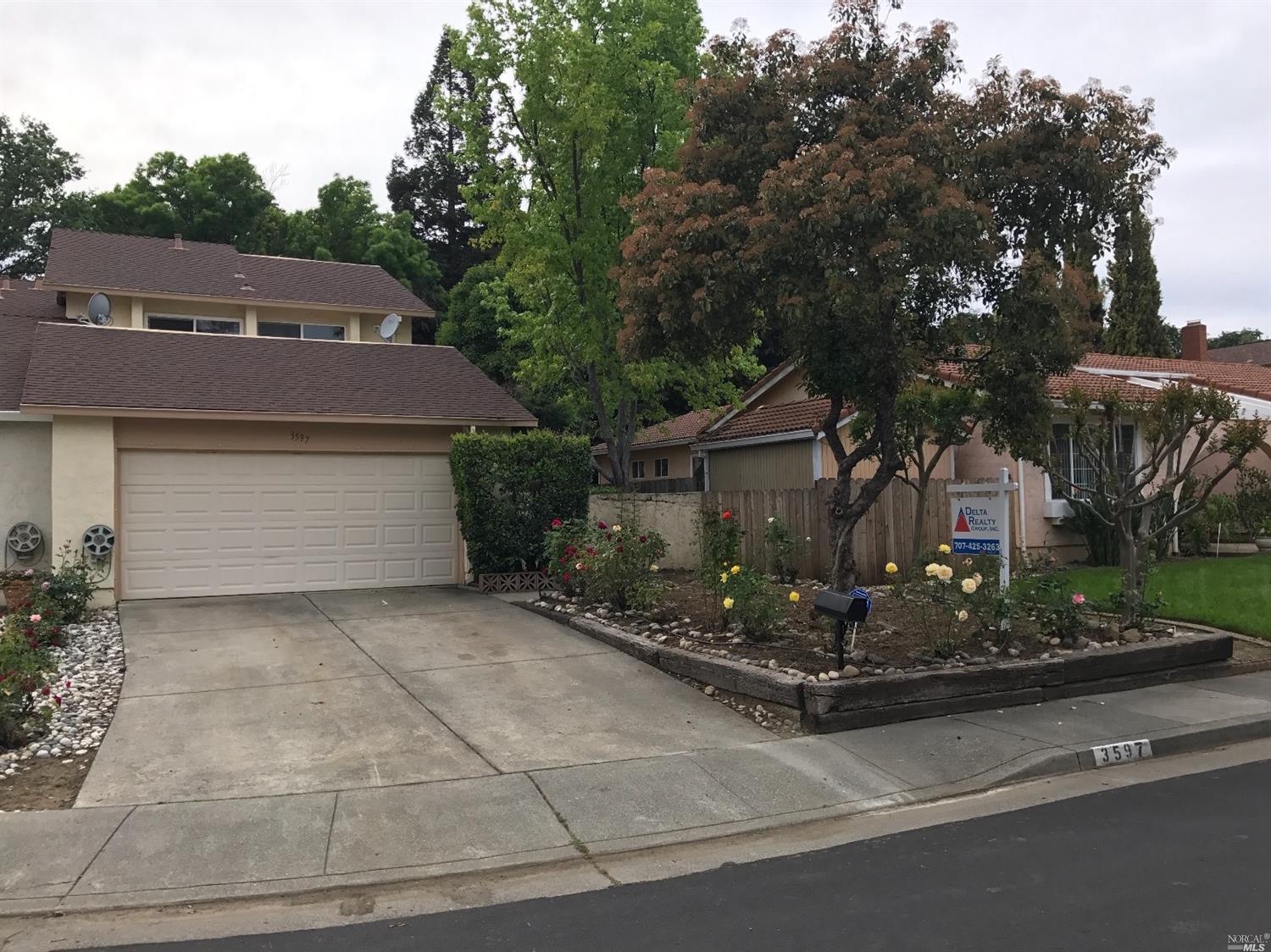 3597 Springfield Dr, Fairfield, CA 94534 photo 2