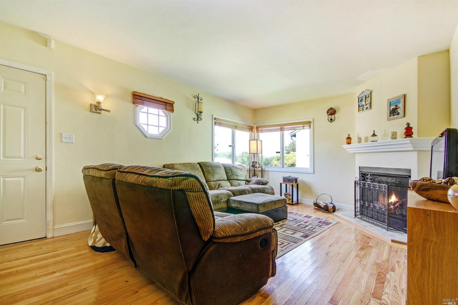 332 Benson Ave, Vallejo, CA 94590 photo 12