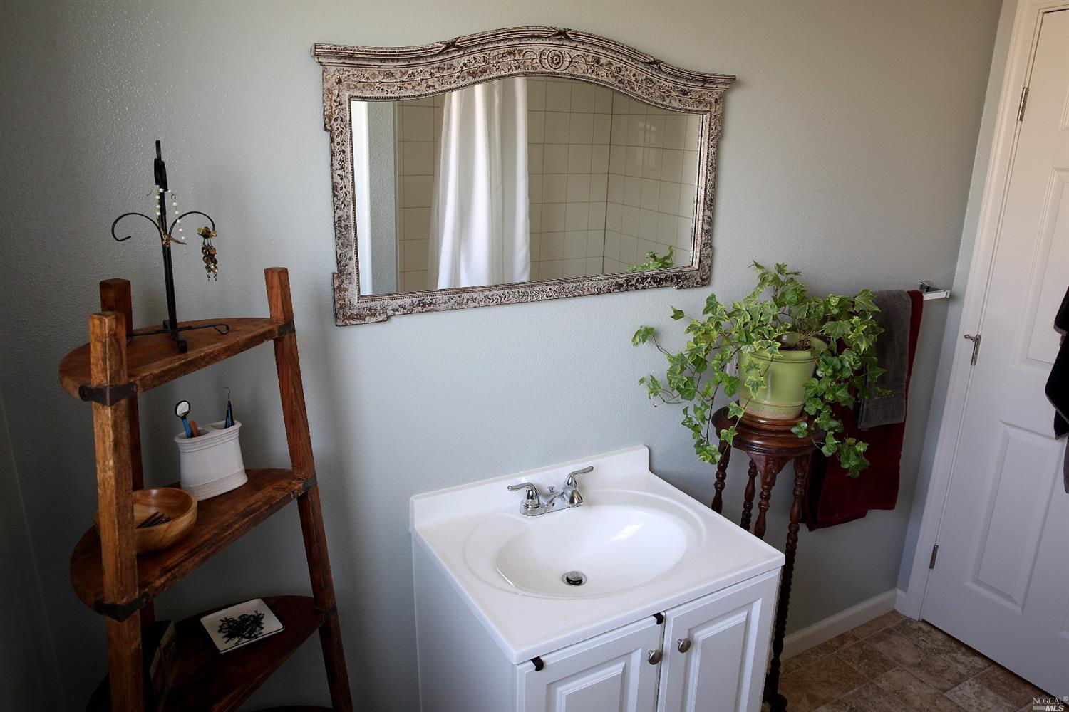 2504 Alameda St, Vallejo, CA 94590 photo 11