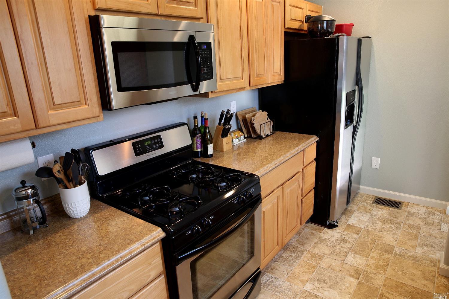 2504 Alameda St, Vallejo, CA 94590 photo 6