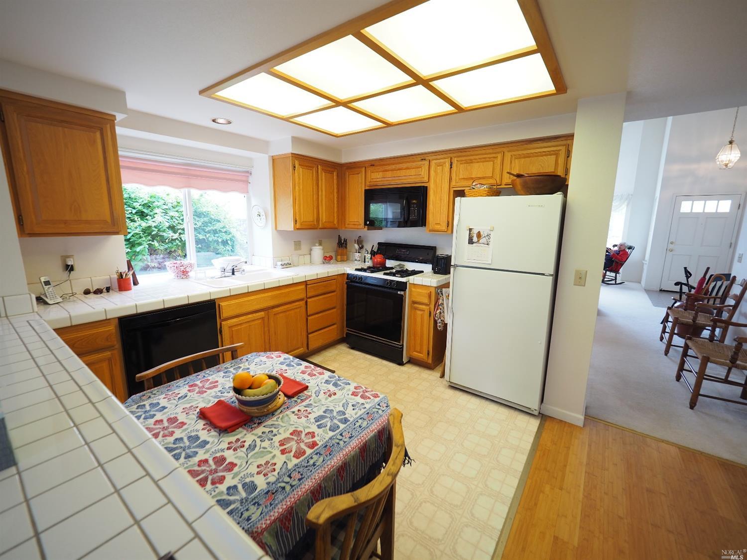 413 Quince St, Windsor, CA 95492 photo 8