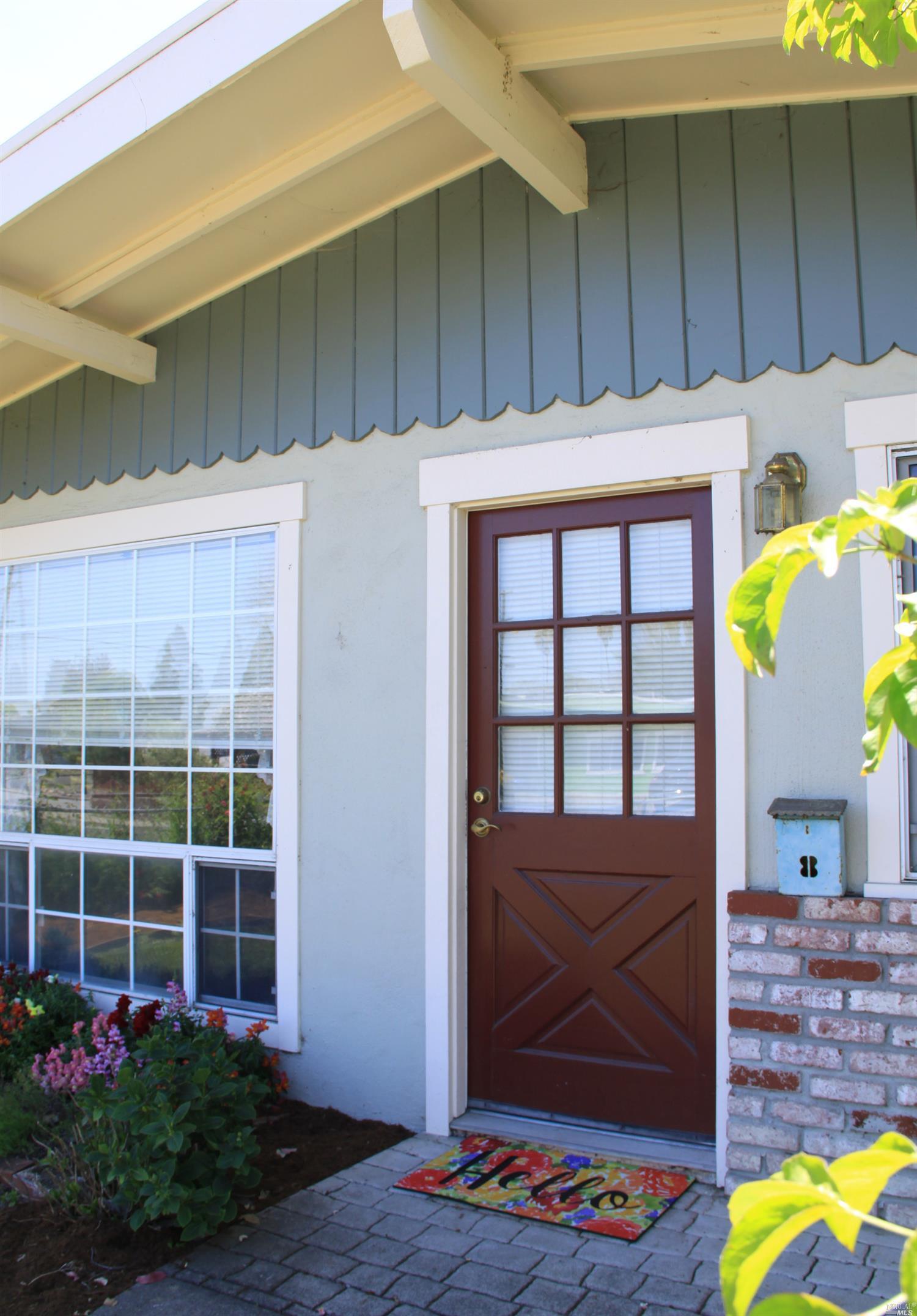 454 Stuart Dr, Petaluma, CA 94954 photo 2