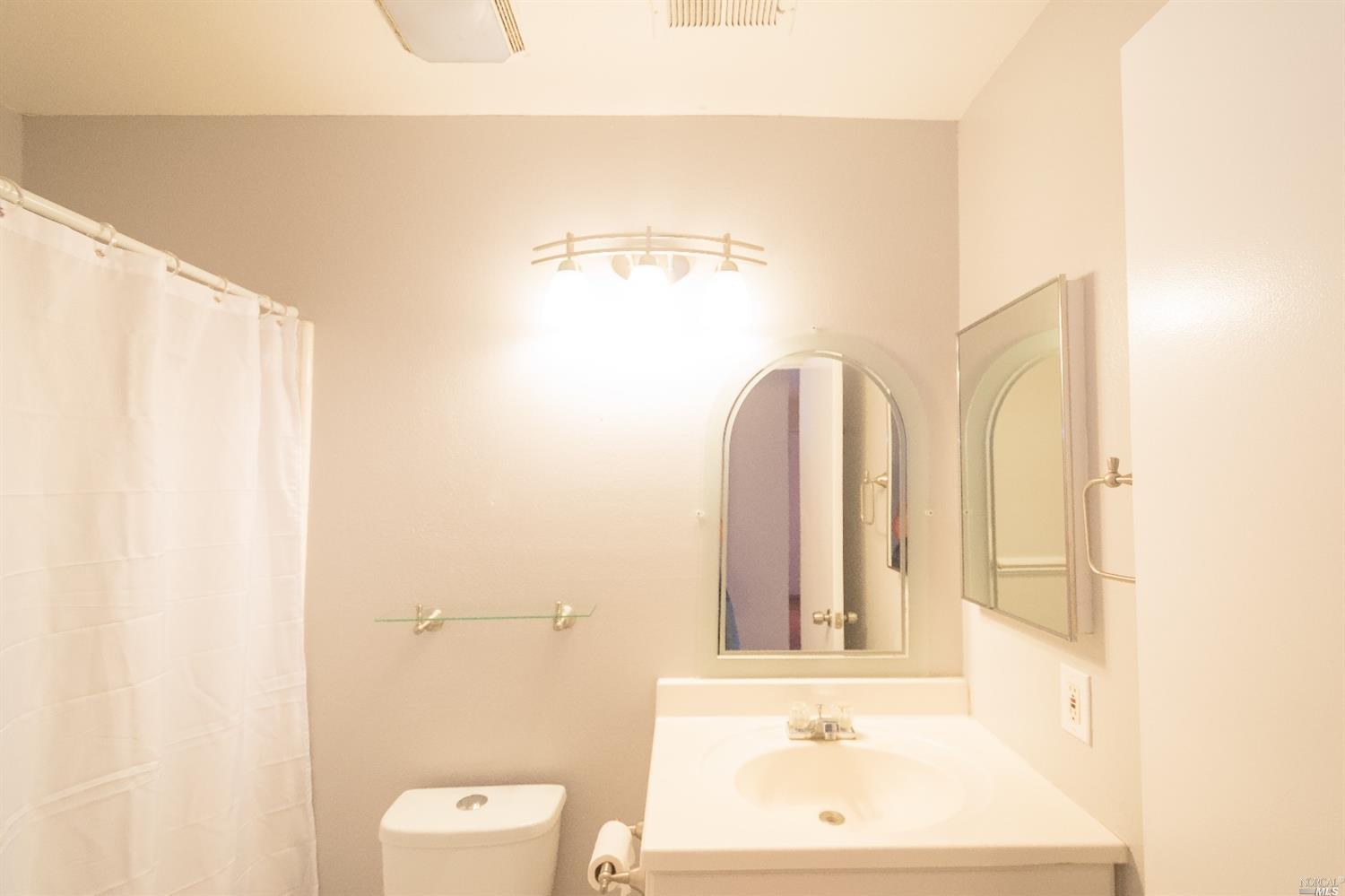 647 Quartz Ln, Vallejo, CA 94589 photo 18