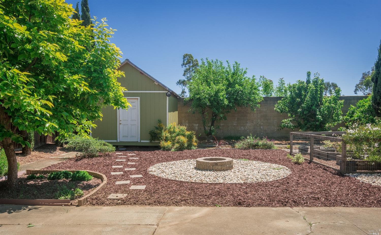 647 Quartz Ln, Vallejo, CA 94589 photo 29