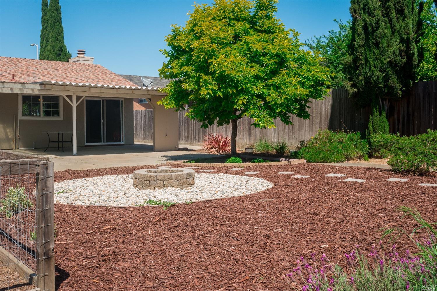 647 Quartz Ln, Vallejo, CA 94589 photo 30