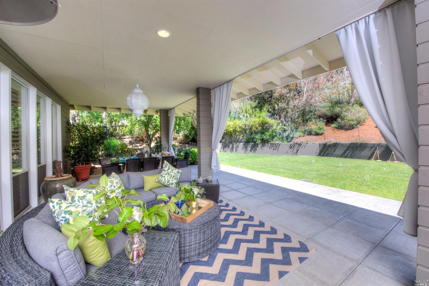 4 Turtle Rock Ct, Tiburon, CA 94920 photo 3