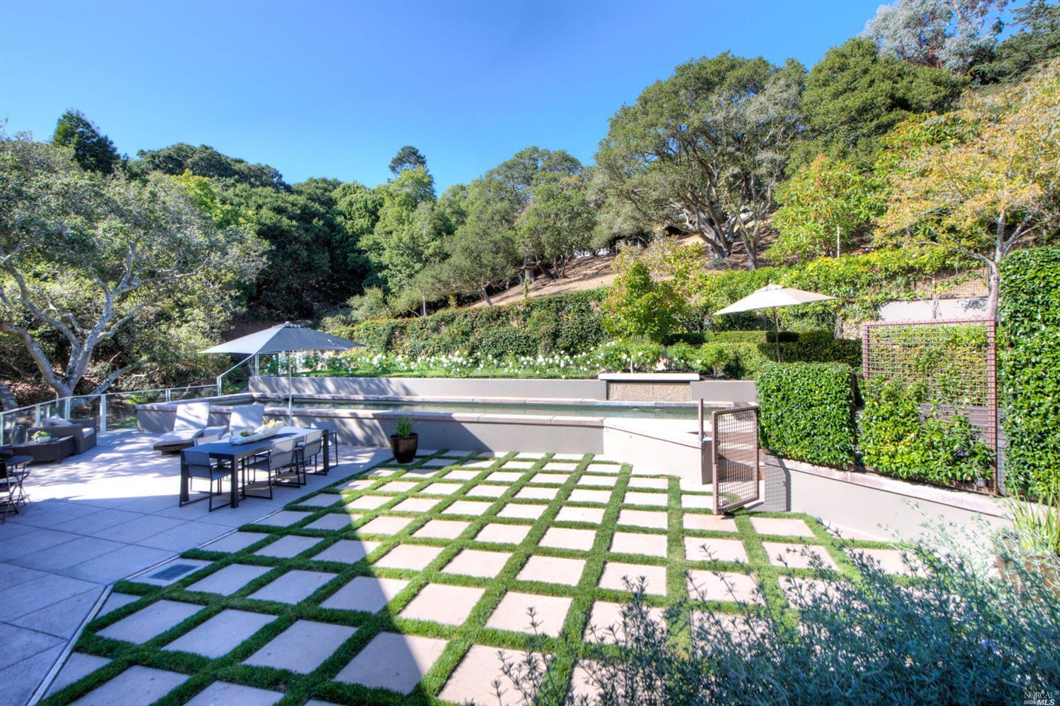 83 Round Hill Rd, Tiburon, CA 94920 photo 13