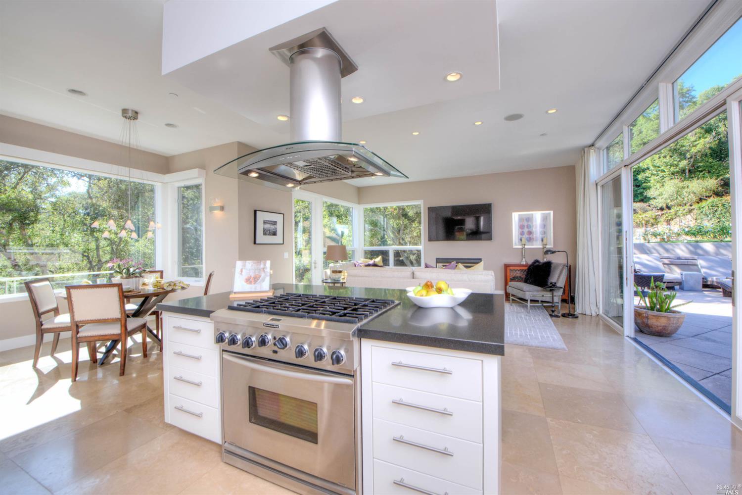 83 Round Hill Rd, Tiburon, CA 94920 photo 6