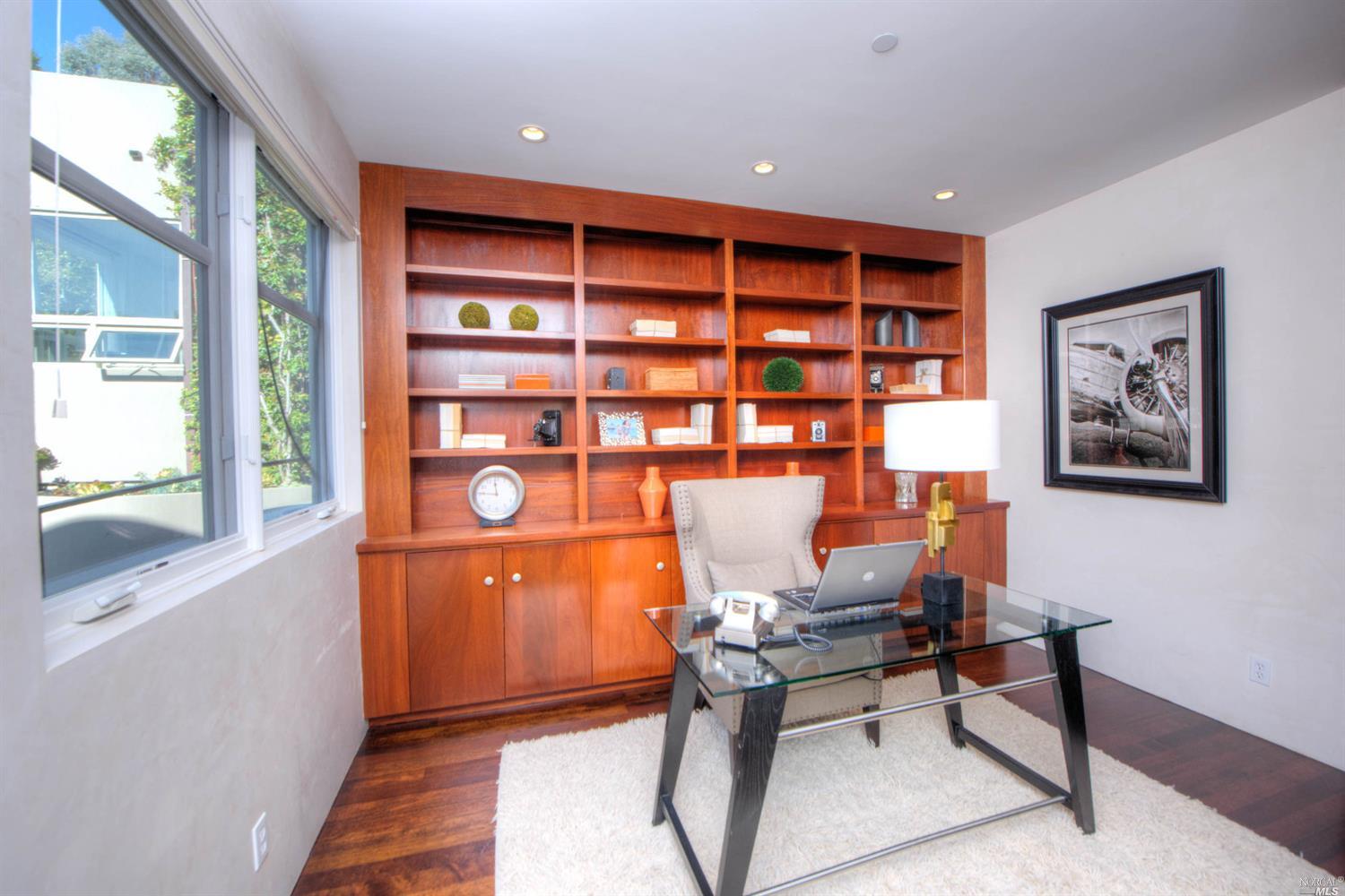 83 Round Hill Rd, Tiburon, CA 94920 photo 17