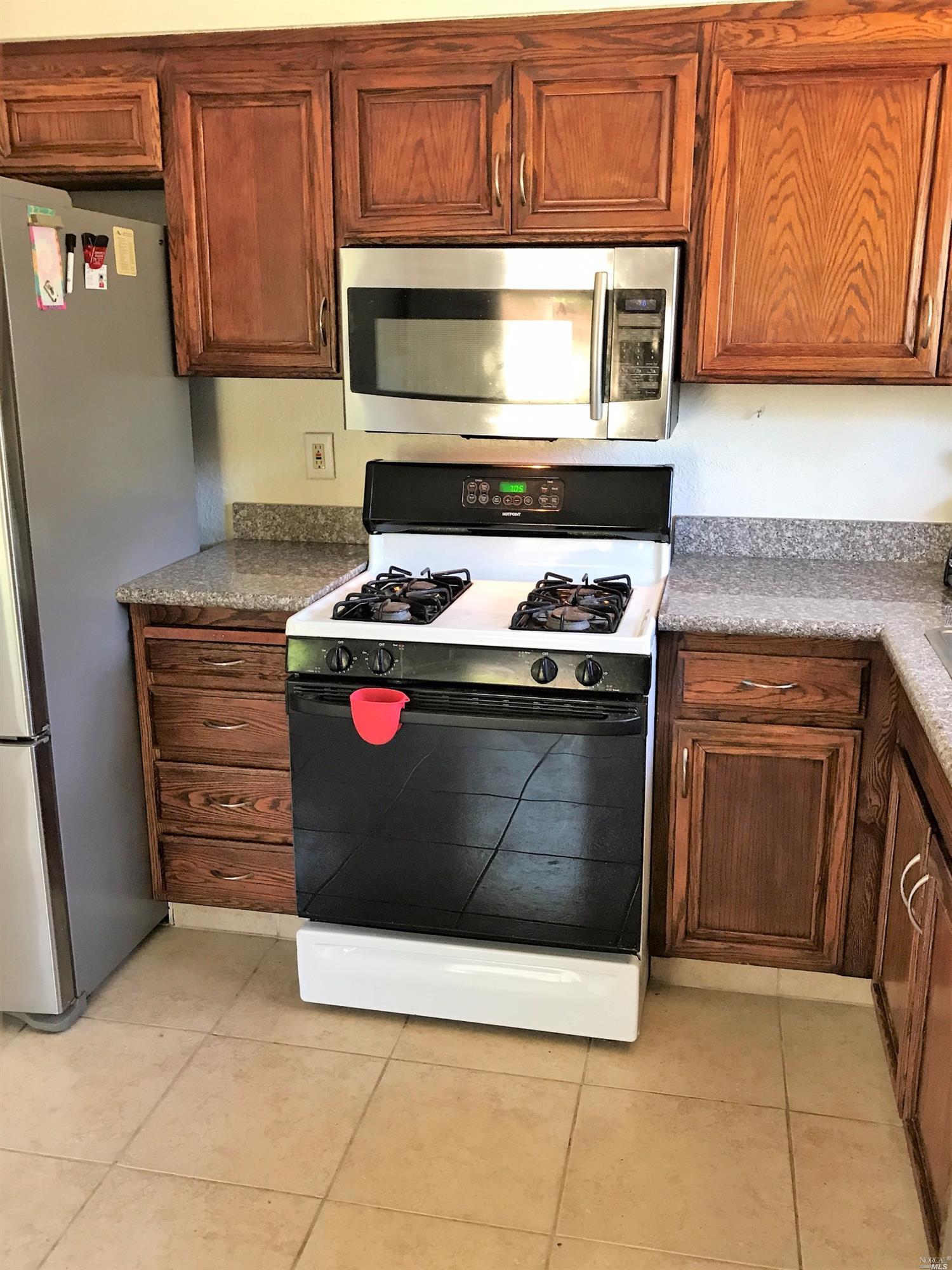 154 Royal Ct, Vallejo, CA 94591 photo 9