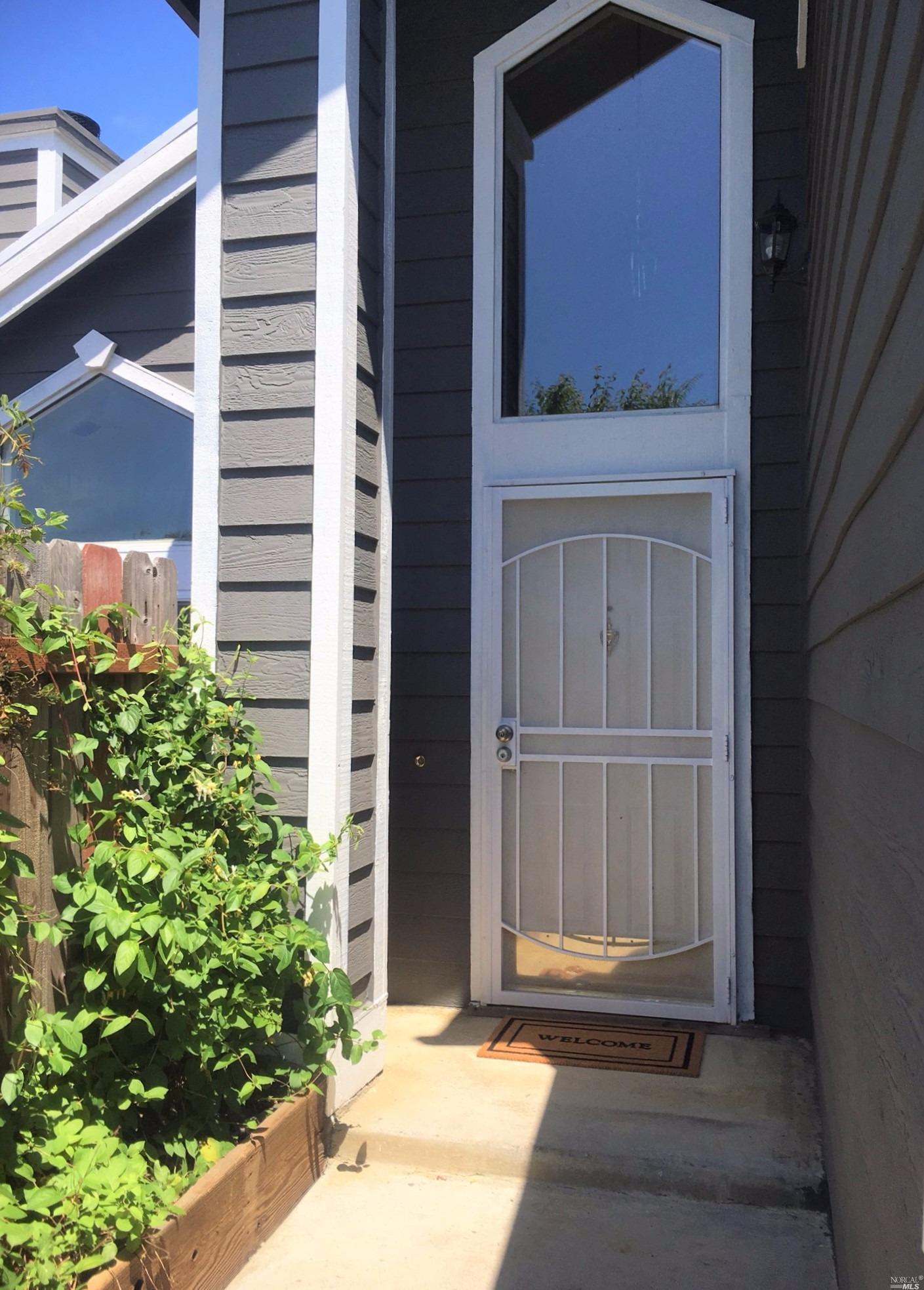 154 Royal Ct, Vallejo, CA 94591 photo 2