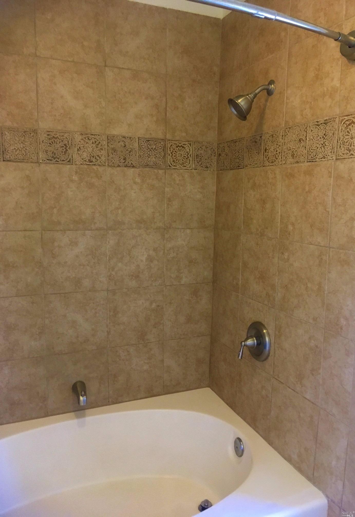 154 Royal Ct, Vallejo, CA 94591 photo 17