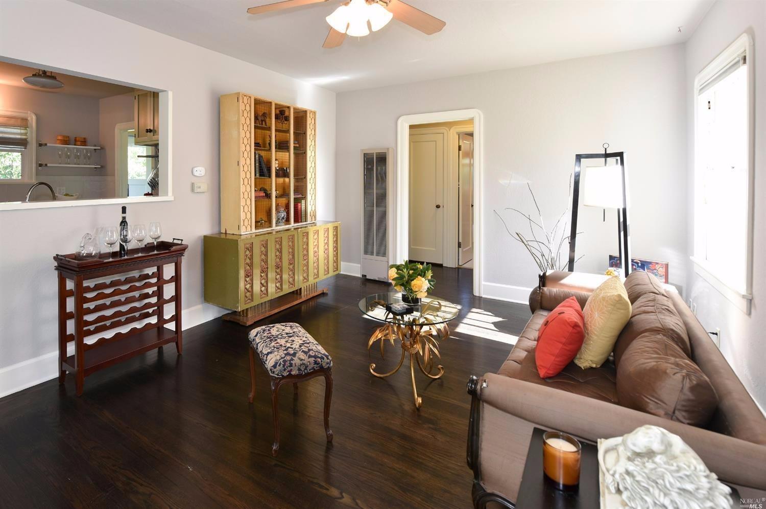 1415 E St, Napa, CA 94559 photo 2