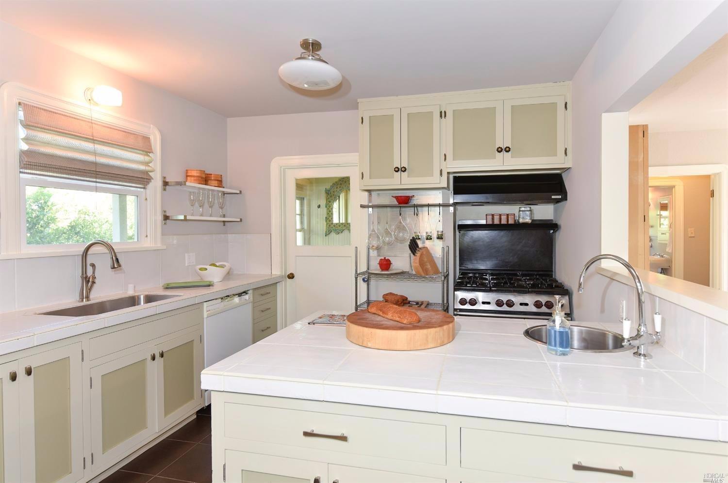 1415 E St, Napa, CA 94559 photo 8