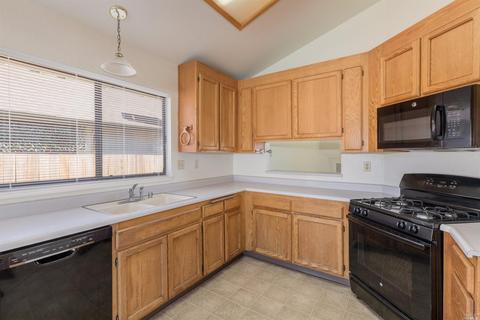 10951 Rio Ruso Dr, Windsor, CA 95492 photo 6