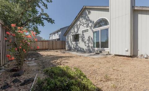 10951 Rio Ruso Dr, Windsor, CA 95492 photo 4