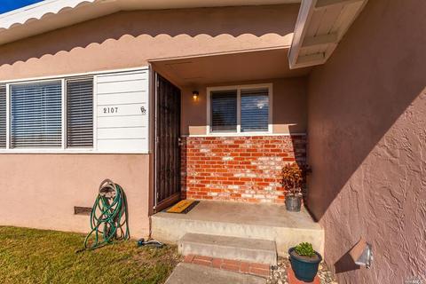 2107 Cambridge Dr, Fairfield, CA 94533 photo 6