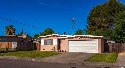 2107 Cambridge Dr, Fairfield, CA 94533 photo 4