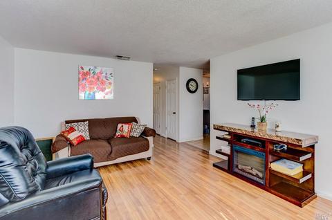 2107 Cambridge Dr, Fairfield, CA 94533 photo 26