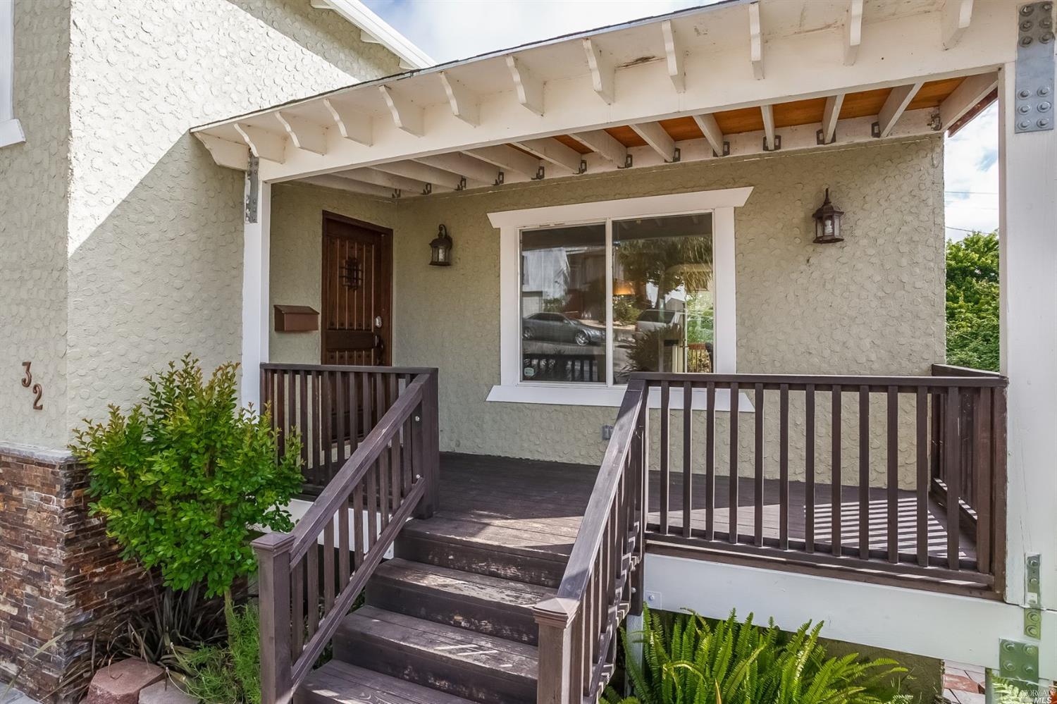 32 D St, Vallejo, CA 94590 photo 2