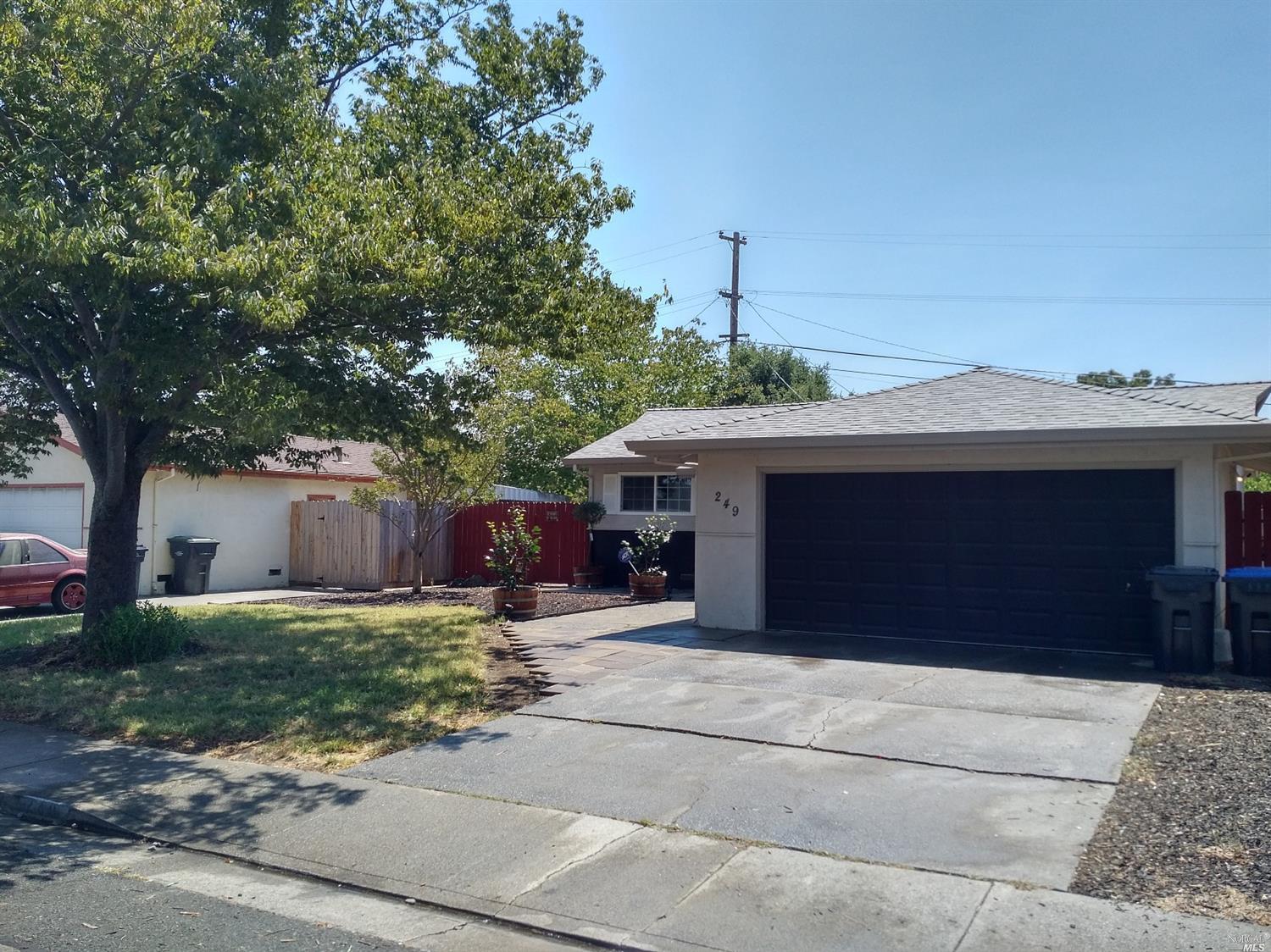 249 E Pacific Ave, Fairfield, CA 94533 photo 4