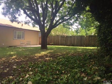 1031 Buchanan St, Fairfield, CA 94533 photo 2