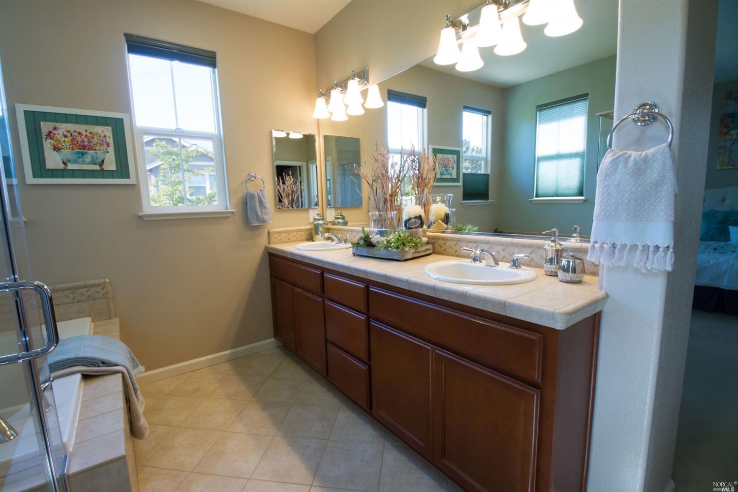 984 Capitola Dr, Napa, CA 94559 photo 26