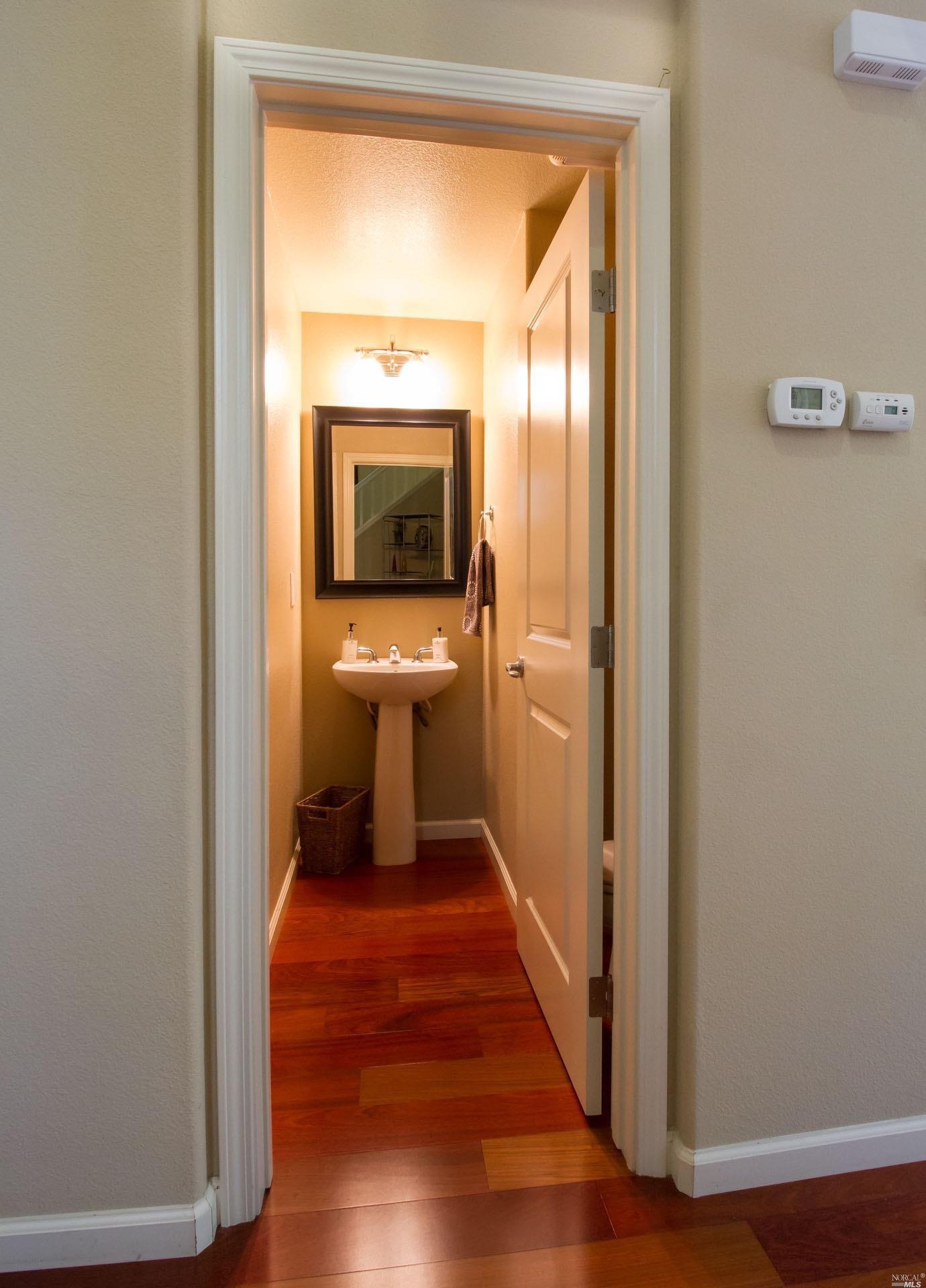 984 Capitola Dr, Napa, CA 94559 photo 9