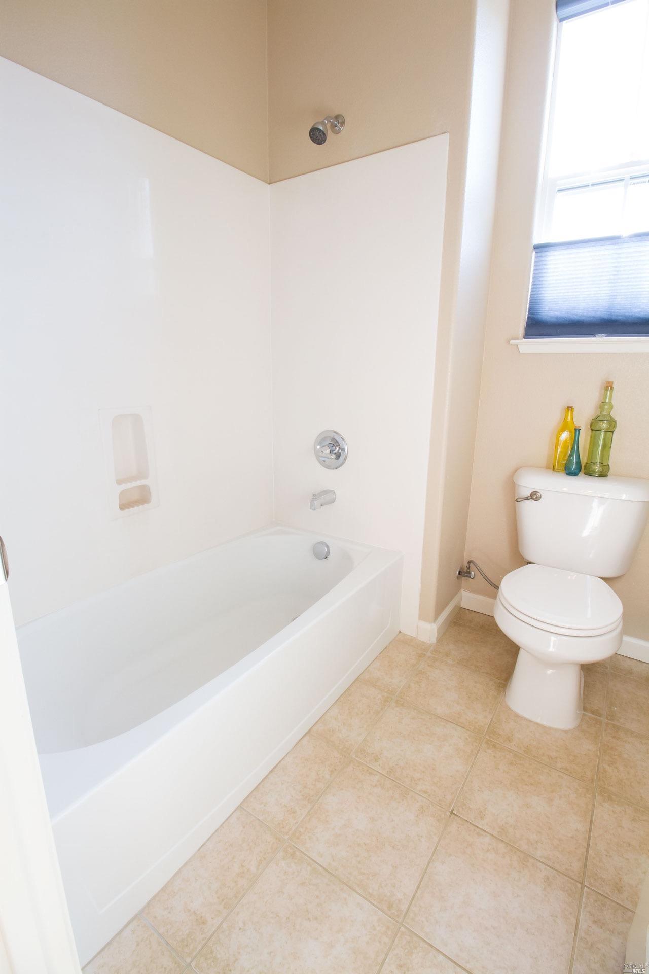 984 Capitola Dr, Napa, CA 94559 photo 30
