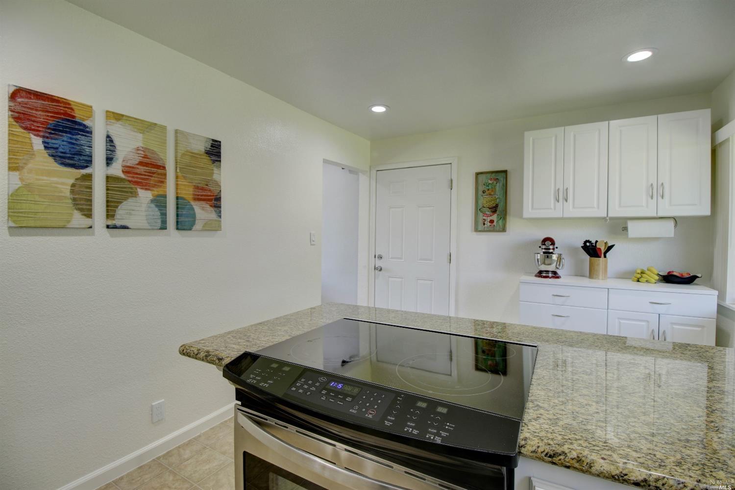 1437 E Madison St, Petaluma, CA 94954 photo 8
