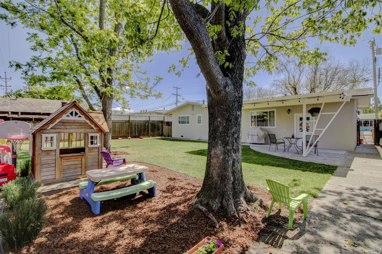 1437 E Madison St, Petaluma, CA 94954 photo 21