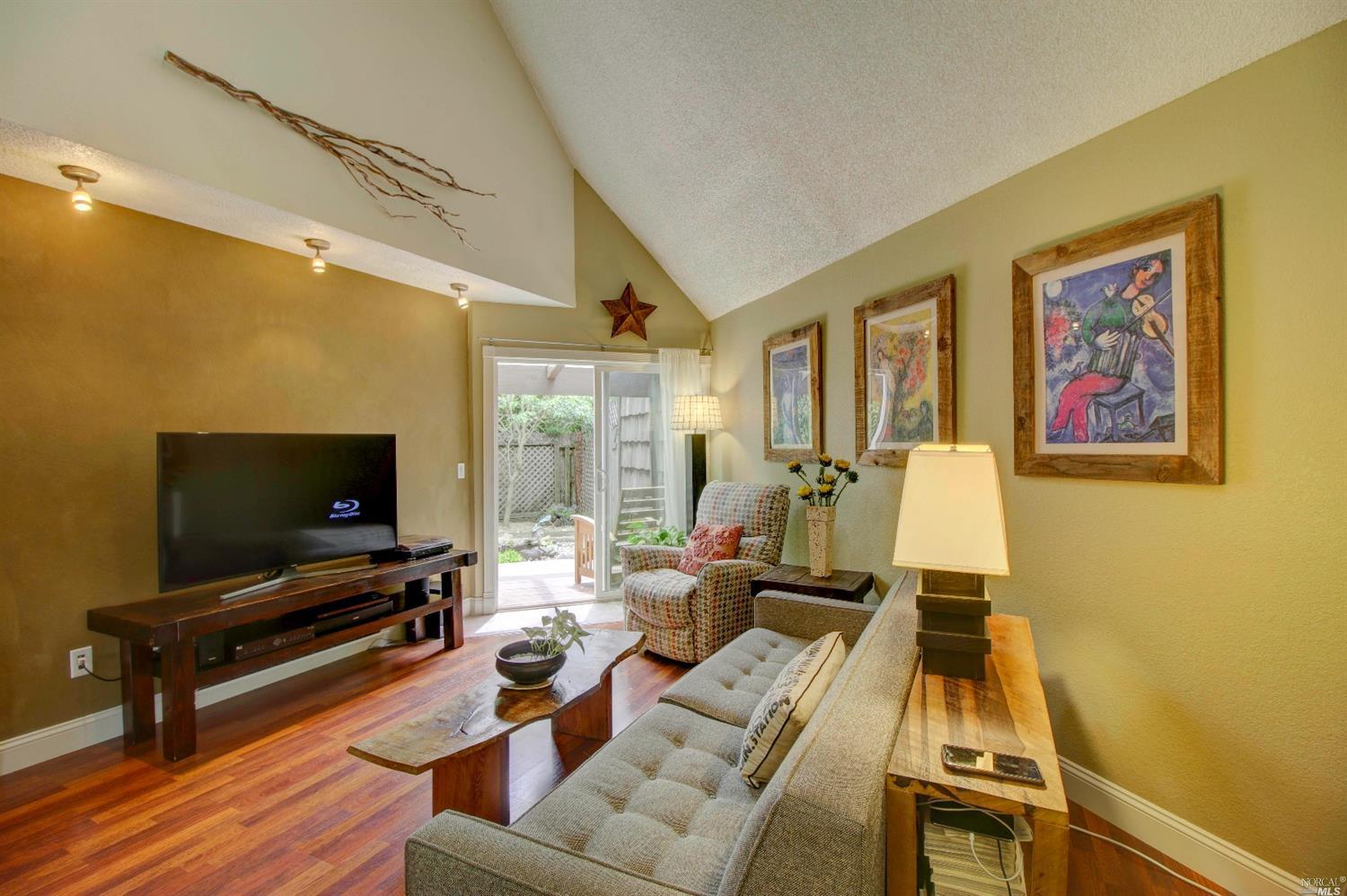 8188 Sunflower Dr, Cotati, CA 94931 photo 8