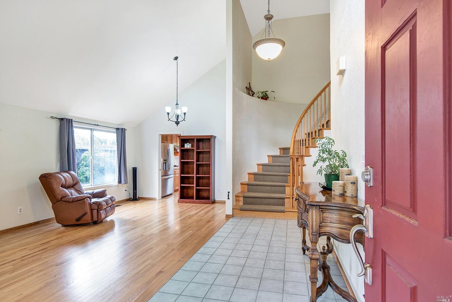 6190 Marsi Ct, Windsor, CA 95492 photo 3