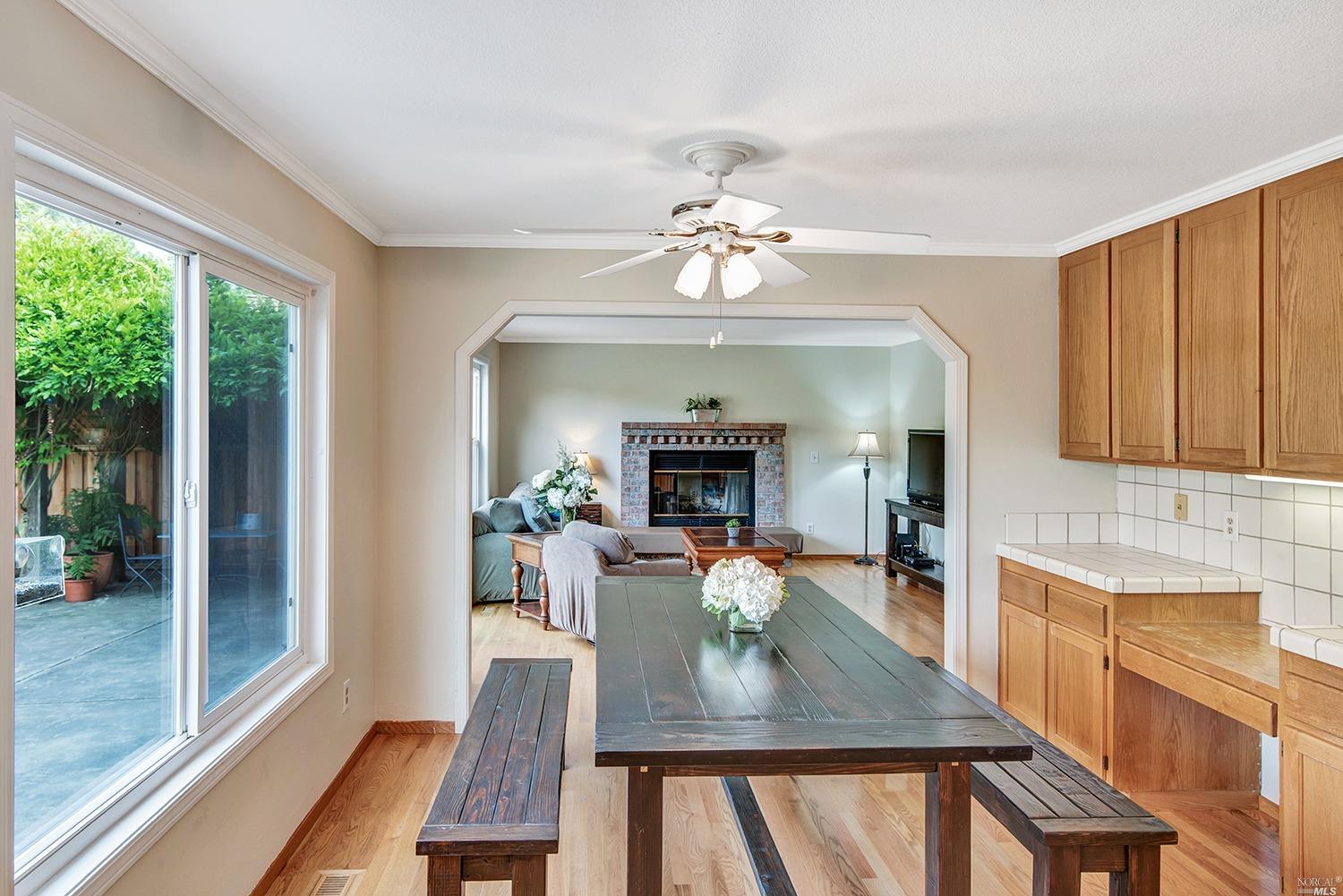 6190 Marsi Ct, Windsor, CA 95492 photo 6