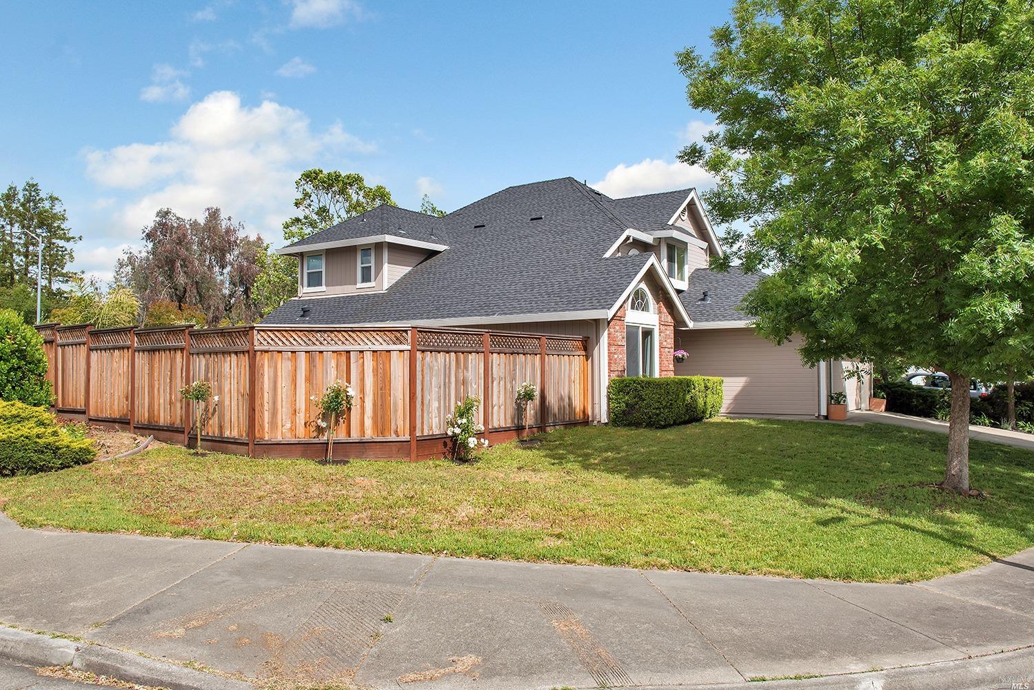 6190 Marsi Ct, Windsor, CA 95492 photo 1