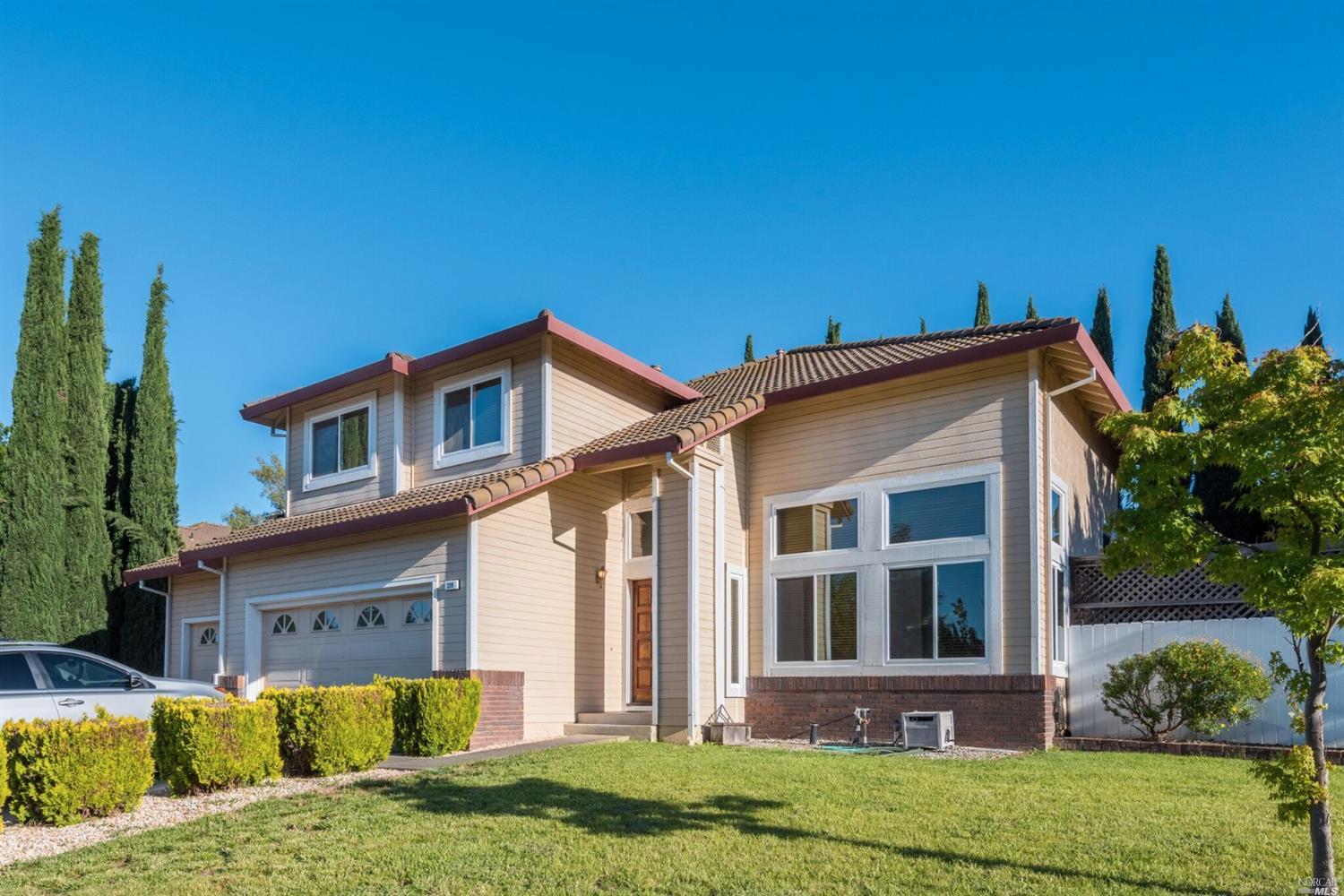 396 Cobblestone Dr, Vacaville, CA 95687 photo 1