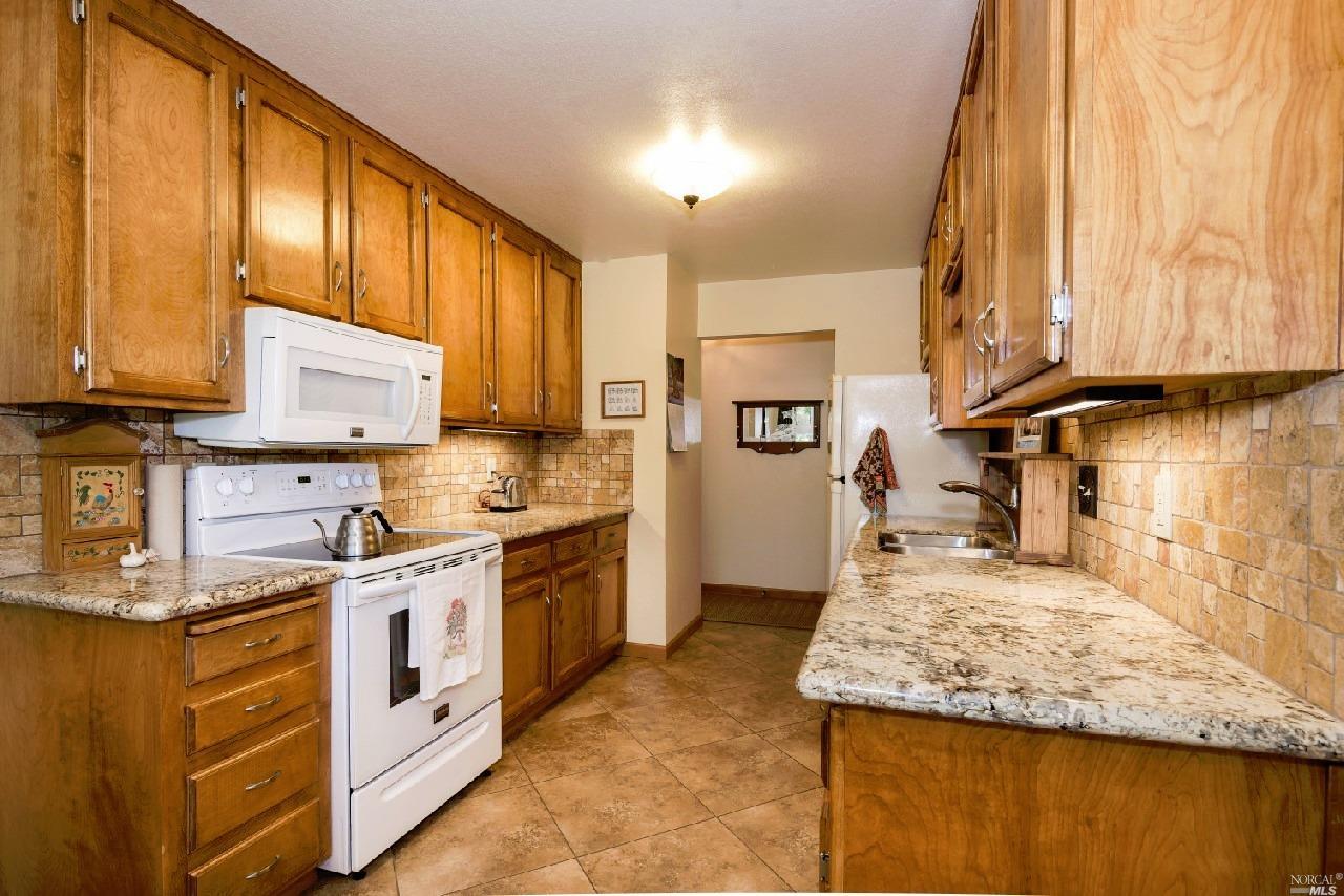 1413 Archer Pl, Willits, CA 95490 photo 7