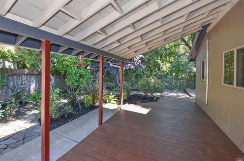 8 Queens Ct, Napa, CA 94558 photo 13