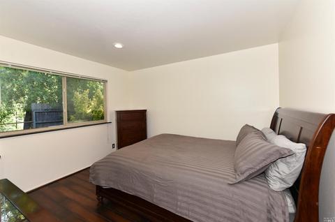 8 Queens Ct, Napa, CA 94558 photo 14