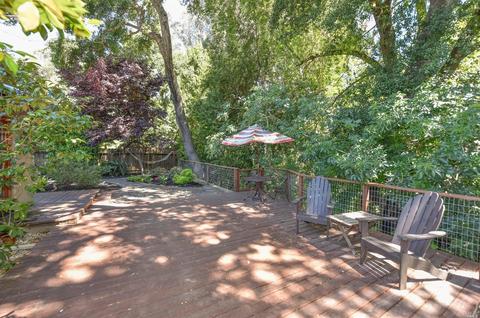 8 Queens Ct, Napa, CA 94558 photo 3