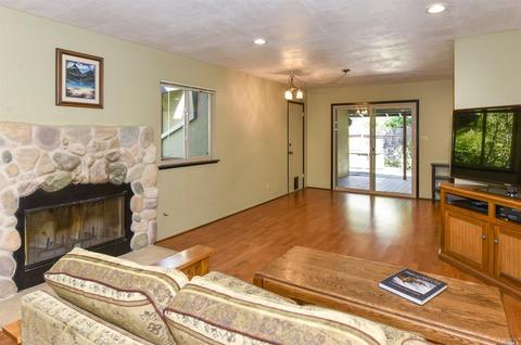 8 Queens Ct, Napa, CA 94558 photo 9