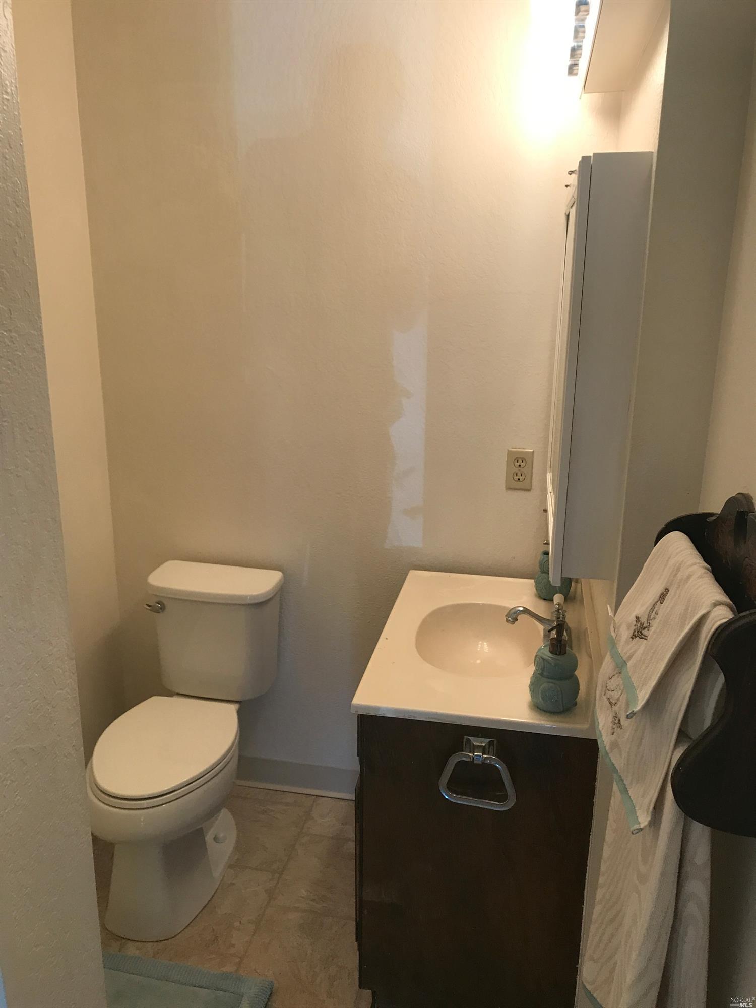 1074 Caldwell Ave, Vallejo, CA 94591 photo 11