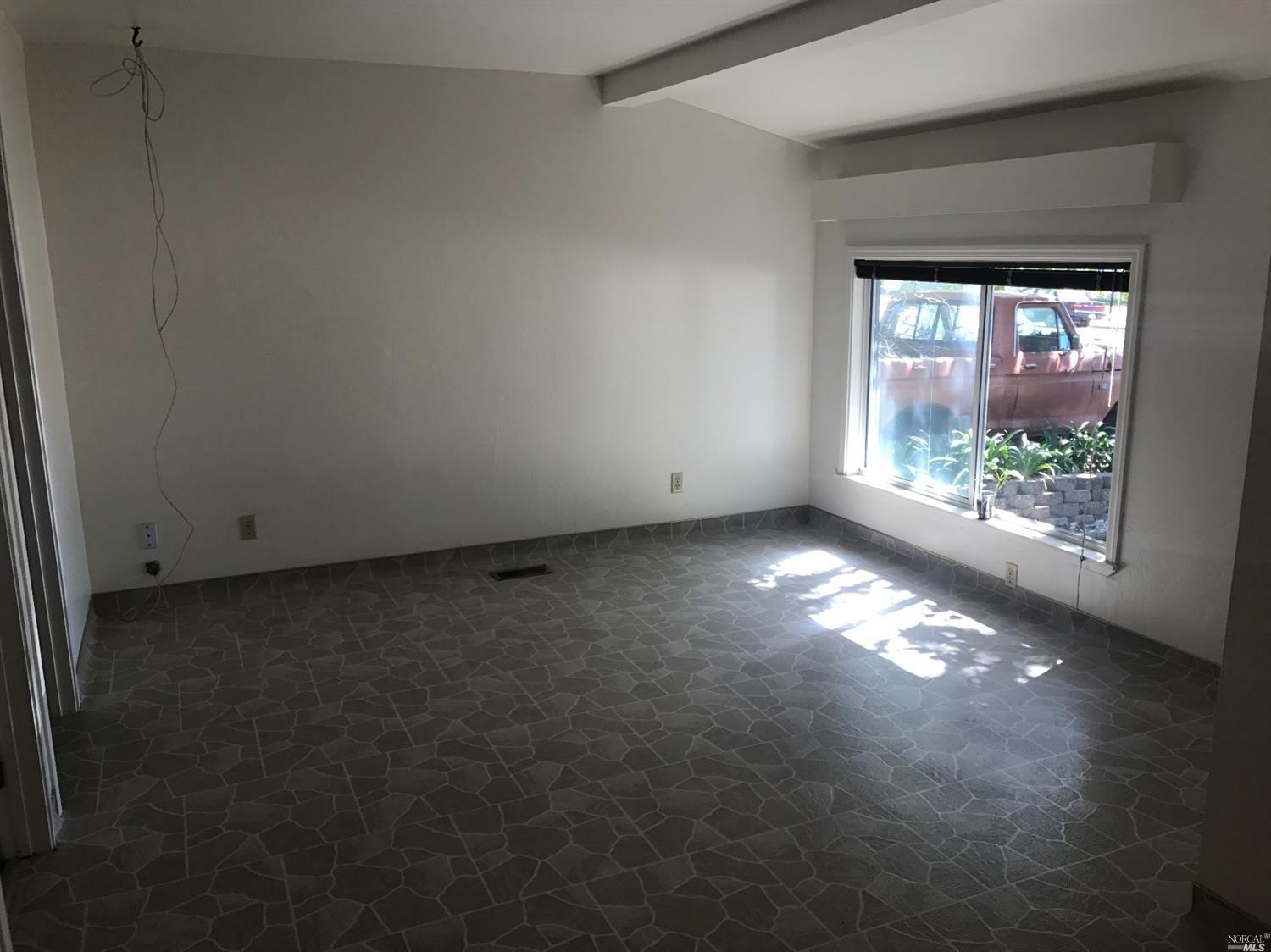 1074 Caldwell Ave, Vallejo, CA 94591 photo 9